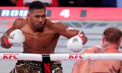 Boks yıldızı Anthony Joshua, Nijerya'da trafik kazası geçirdi