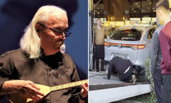 Usta müzisyen Cahit Berkay otomobiliyle restorana girdi