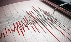 Son dakika... Antalya'da 4.9 büyüklüğünde korkutan deprem!