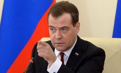 Medvedev'den Finlandiya'ya nükleer uyarı