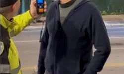 Yunanistan'da polisler Başbakan Mitsotakis'e alkolmetre üfletti