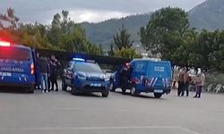 12 yaşındaki öğrenci okul bahçesinde müdürü tüfekle vurdu