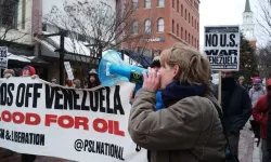 Amerikalılar Trump'ın Venezuela planlarına karşı ayakta