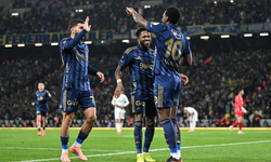 Sarı-lacivertliler durmuyor: Fenerbahçe 3 golle lider