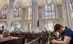 Katolik Kilisesi'nde istismar davası: 300 milyon dolarlık tazminat fonu kuruluyor