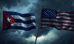 ABD ablukayı sürdürüyor: Küba’ya petrol satana vergi!