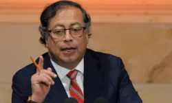 Petro: ABD'nin ülkemize operasyon ihtimali artık "gerçek bir tehdit"