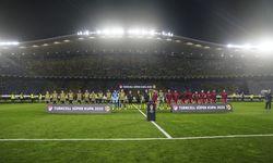 Futboldan çok yağmurluklar konuşuldu: İşte maliyetleri!