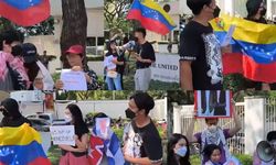 Bangkok’ta ABD Büyükelçiliği önünde protesto: Maduro serbest bırakılsın!
