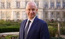 İngiltere'nin Çin Büyükelçisi: Starmer'ın ziyaretinin amacı ilişkileri artırmak