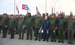 Küba, ABD saldırısında can veren 32 kahramanını böyle uğurladı