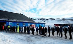 Medvedev: Grönland referandumla Rusya'ya katılabilir