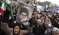 İran'da hükümete destek mitingleri başladı!
