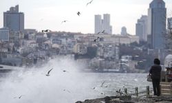 İstanbul’da lodos etkili oldu, AKOM’dan yeni fırtına uyarısı!