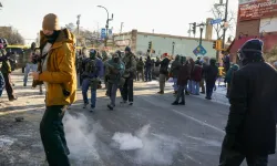 Minneapolis savaş alanına döndü! Protestoculara kimyasal madde yağmuru