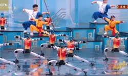 Çin’in Bahar Bayramı’nda insansı robotlardan kungfu şovu