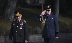 Genelkurmay Başkanı Bayraktaroğlu, mevkidaşı Knighton ile görüştü