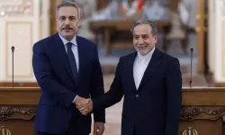 Hakan Fidan, İranlı mevkidaşı Arakçi ile görüştü