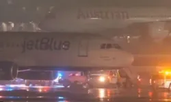 Felaketin eşiğinden dönüldü: Duman çıkan uçak acil indirildi