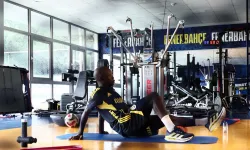 N'Golo Kante, Fenerbahçe'de ilk antrenmanına çıktı!