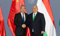 Macaristan Başbakanı Orban Dışişleri Bakanı Wang Yi’yi kabul etti