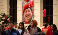 Venezuela’da 4 Şubat onur günü: Hugo Chavez meydanlarda anıldı