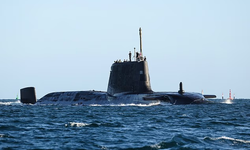 İngiliz donanmasına ait nükleer denizaltı Arap Denizi’ne ulaştı