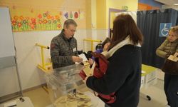 Fransa'da yerel seçimlerin ilk turu sona erdi