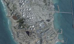 İran Hark adasından petrol yüklemelerine devam ediyor