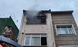Fatih'te apartmanda çıkan yangında 1 kişi öldü, 5 kişi yaralandı