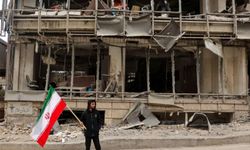 İran Kızılayı: 115 binden fazla sivil hedef hasar gördü