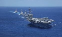 İran duyurdu: ABD'ye ait uçak gemisi vuruldu!
