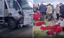 Manavgat’ta belediye araçları çarpıştı