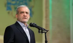 Pezeşkiyan: Komşularımızın egemenliğine saygı duyuyoruz