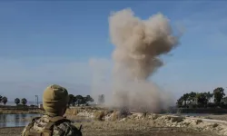 Suriye'de terk edilmiş kışlada roket patladı: 29 yaralı