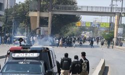 Pakistan'da sokağa çıkma yasağı ilan edildi