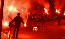 Galatasaray taraftarı Liverpool'da geceyi aydınlattı!