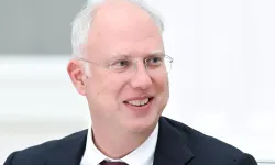 Dmitriyev: Hatanızı kabul edin ve Rus petrolüne geçin