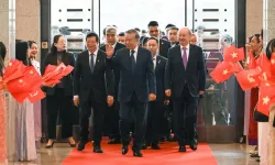 Vietnam lideri Çin’de: 'İlişkileri geliştirmek birinci önceliğimiz'