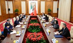 Wang Yi, İtalya Dışişleri Bakanı Antonio Tajani’yle görüştü