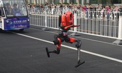 İnsansı robot yarı maratonda dünya rekoru kırdı!