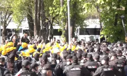 Ankara’da tansiyon yüksek! Madenciler Bakanlığa yürüyor: Barikat aşılmaya çalışılıyor...