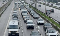 İstanbul Anadolu Yakası'nda trafik yoğunluğu yaşanıyor