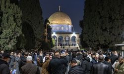 İsrail’in kapattığı Mescid-i Aksa 41 gün sonra ibadete açıldı
