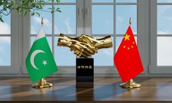 Pakistan Cumhurbaşkanı'nın Çin ziyareti sürüyor