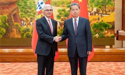 Çin ve Portekiz meclis başkanları bir araya geldi