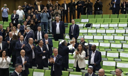 İsrail Parlamentosu, Filistinlilere idam kararını alkışlarla karşıladı