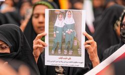 Uluslararası hukuk uzmanları: İran'a saldırılar "savaş suçu"