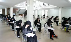 İran’da okullar uzaktan eğitime geçiyor