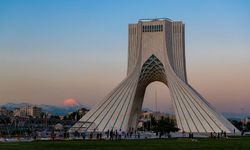 İran’da 50 kişi hassas bilgileri aktarmaktan tutuklandı